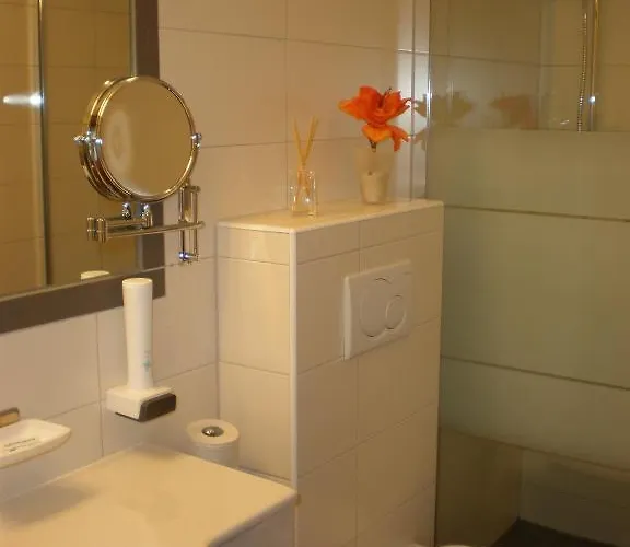 Oda ve Kahvaltı Falkenstein 3*